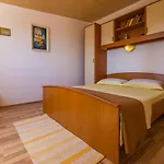Clementina Apartman