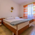 Clementina Apartman