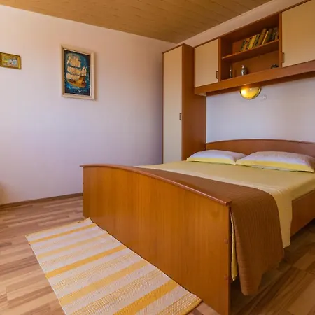 Clementina Apartment