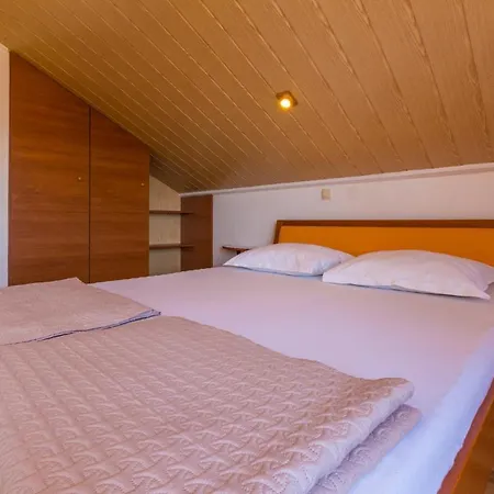 Clementina Apartment