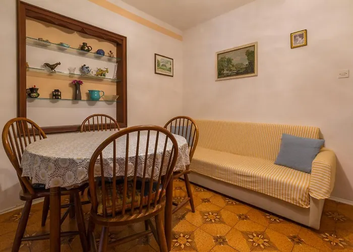 Clementina Apartment *